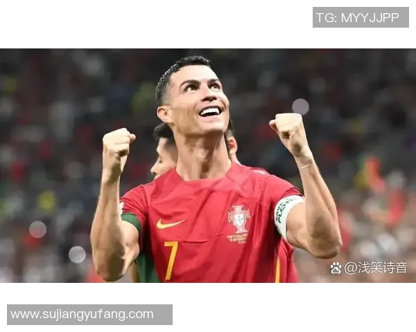 足球明星C罗的眼神背后隐藏的故事与激情瞬间