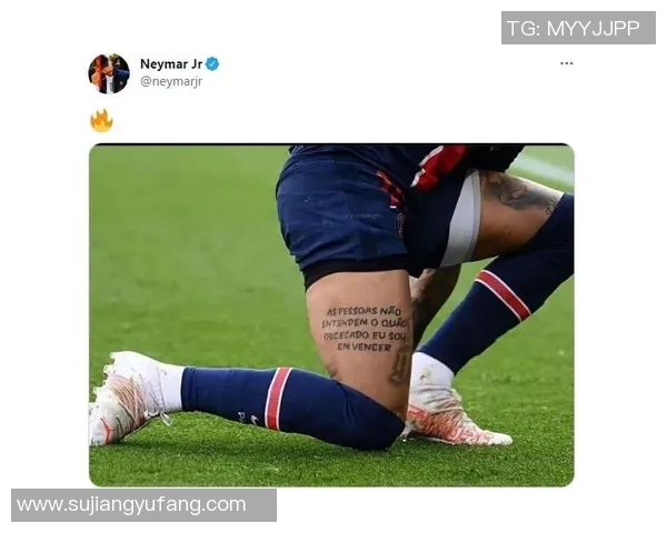 足球明星身上的纹身图案解析与女性粉丝的时尚追随之路 足球明星身上的纹身图案解析与女性粉丝的时尚追随之路